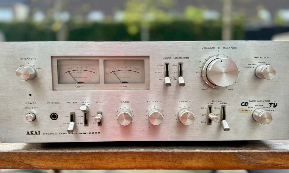 Reparatie van vintage versterkers met veel foto’s