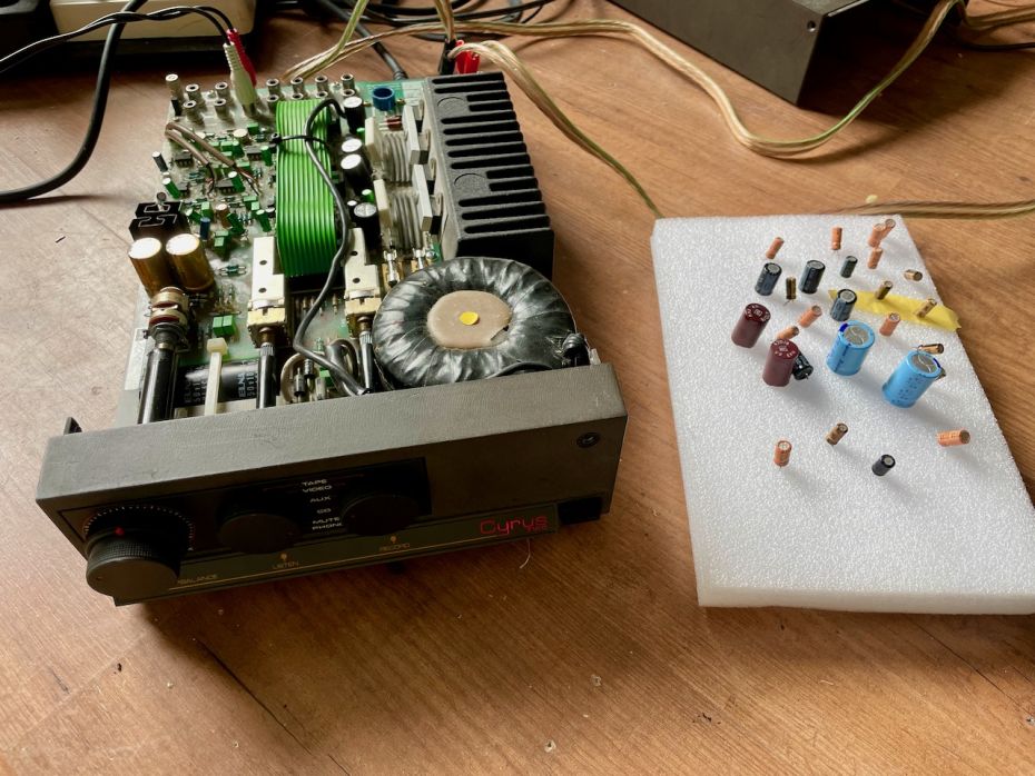De ReCap van de Cyrus Two versterker