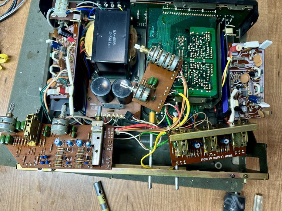 Yamaha CA-600 versterker ultrasoon reiniging