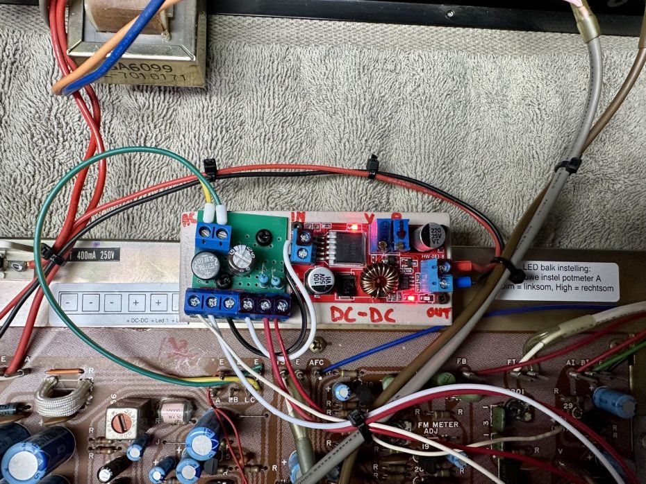 Yamaha CT-1010 tuner open voor service