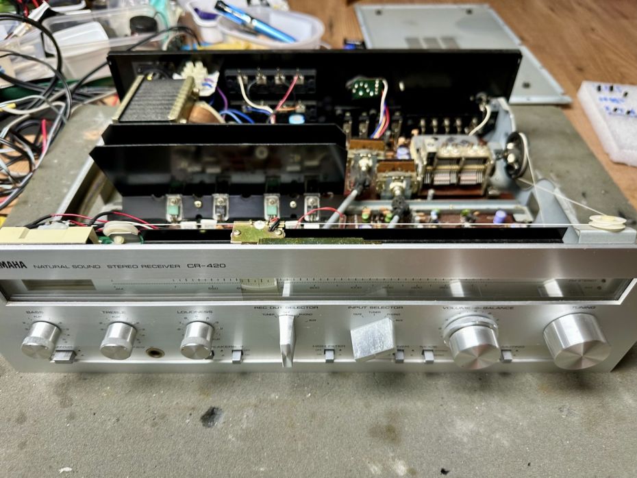 Yamaha receiver open ter reparatie