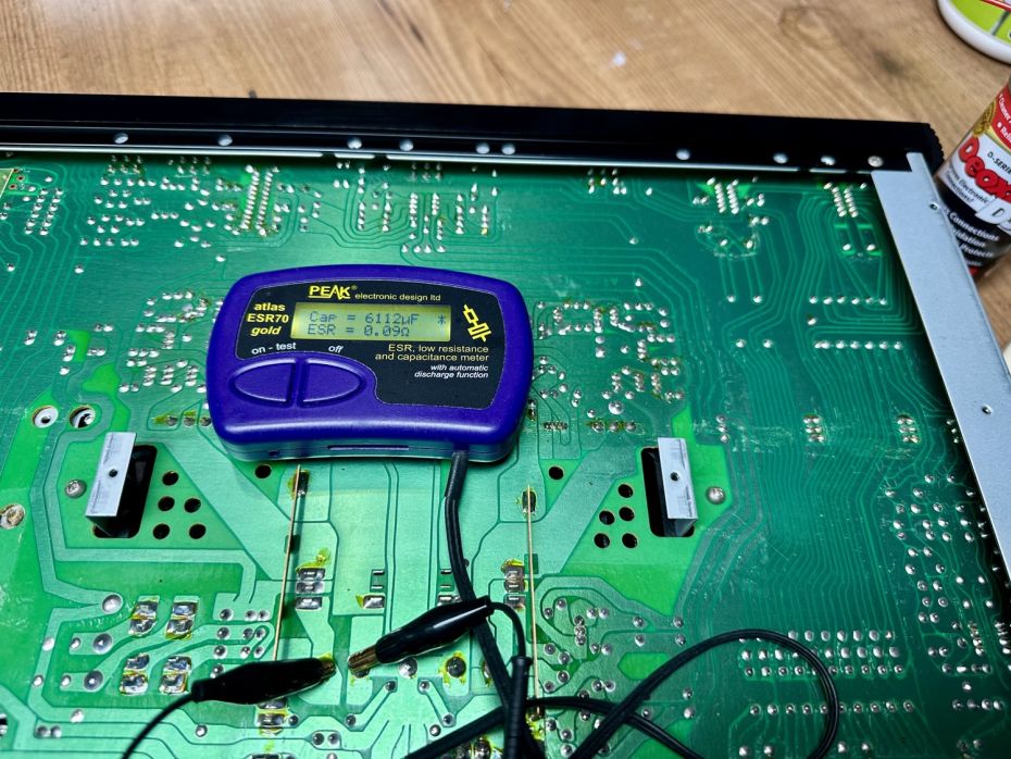 Rotel versterker condensator doormeten