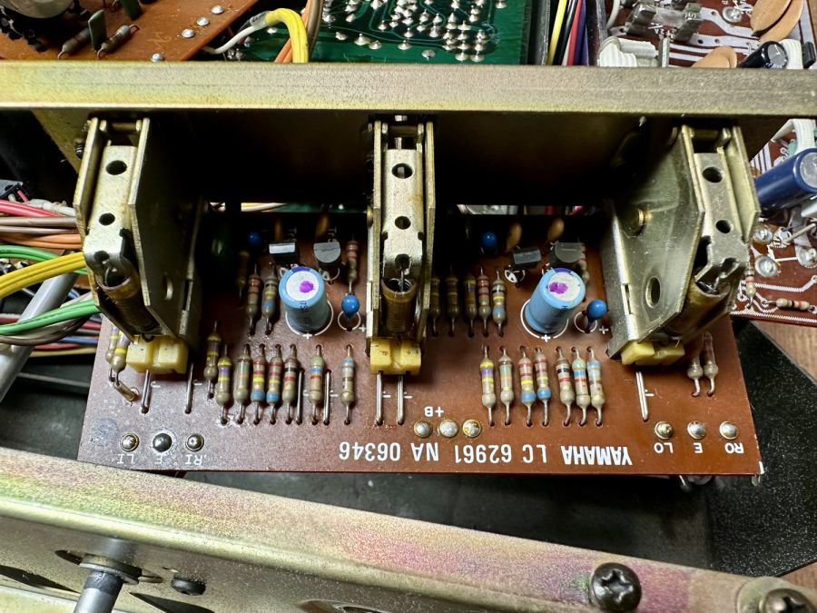 Ultrasoonreiniger met potmeters en schakelaar