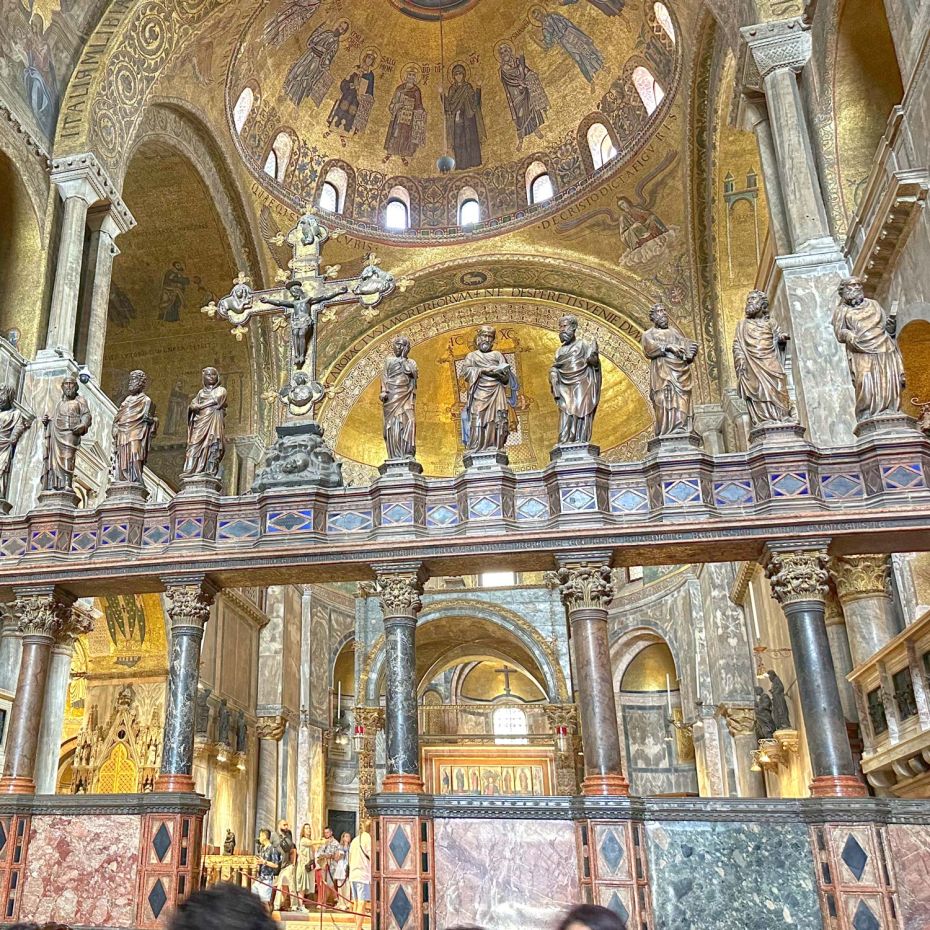 San Marco plein Venetië met een rolstoel