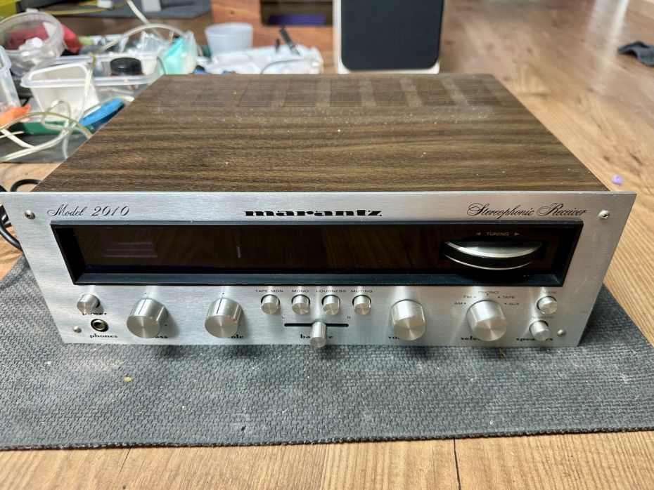 Marantz Model 2010 receiver reparatie
