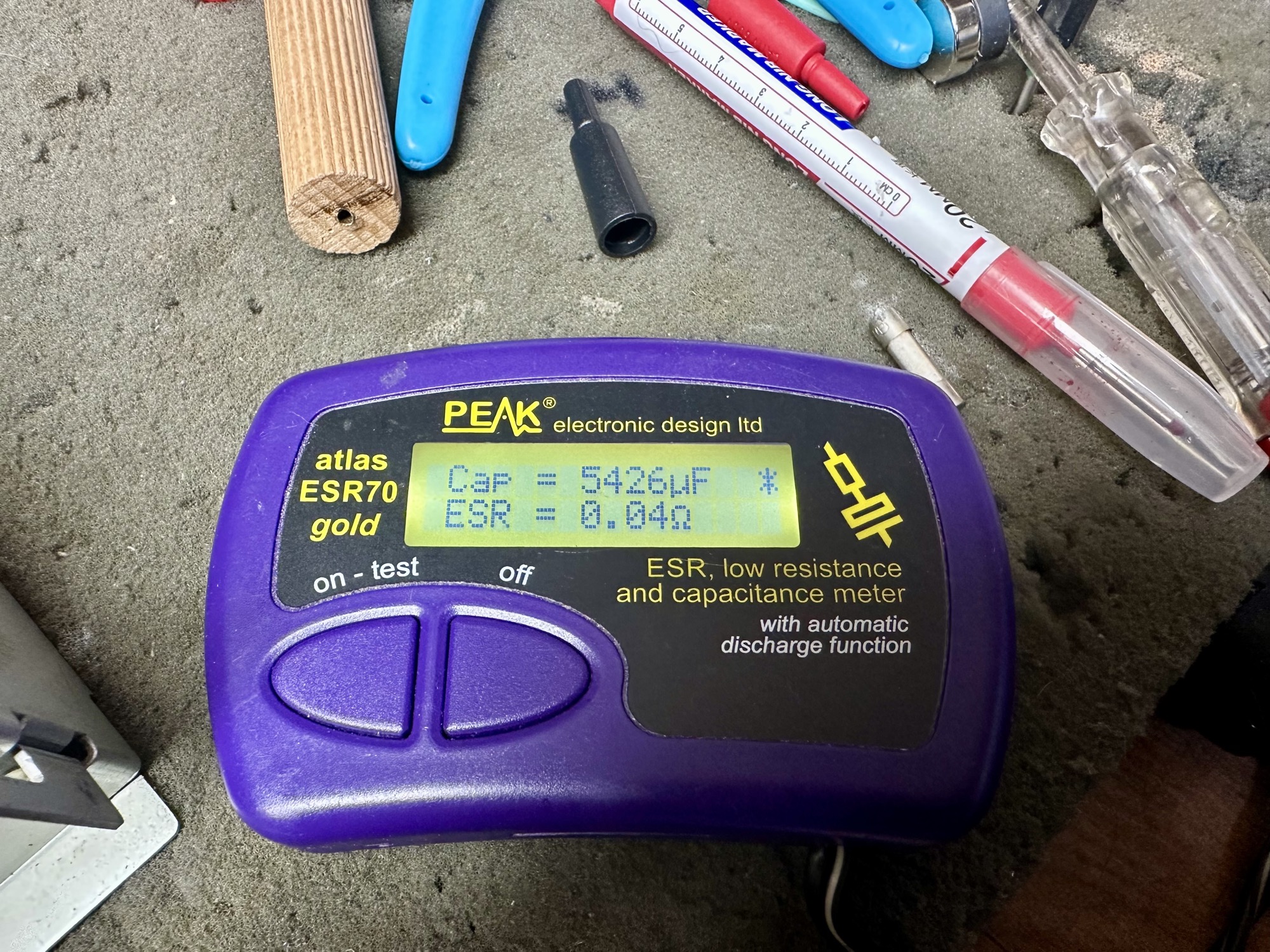 Weergave capaciteit en ESR van Buffer elco