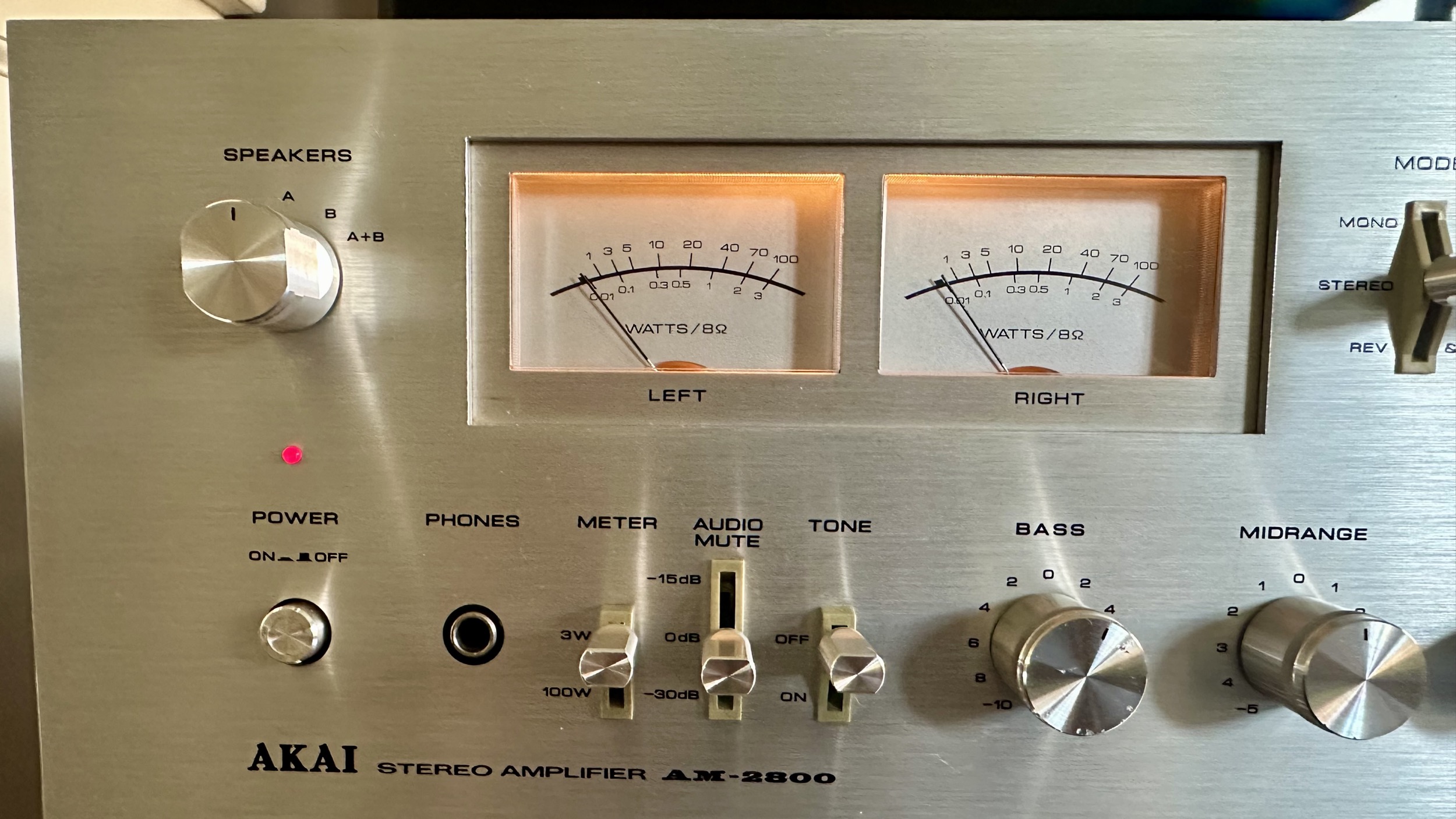 Akai AM 2800 eindresultaat
