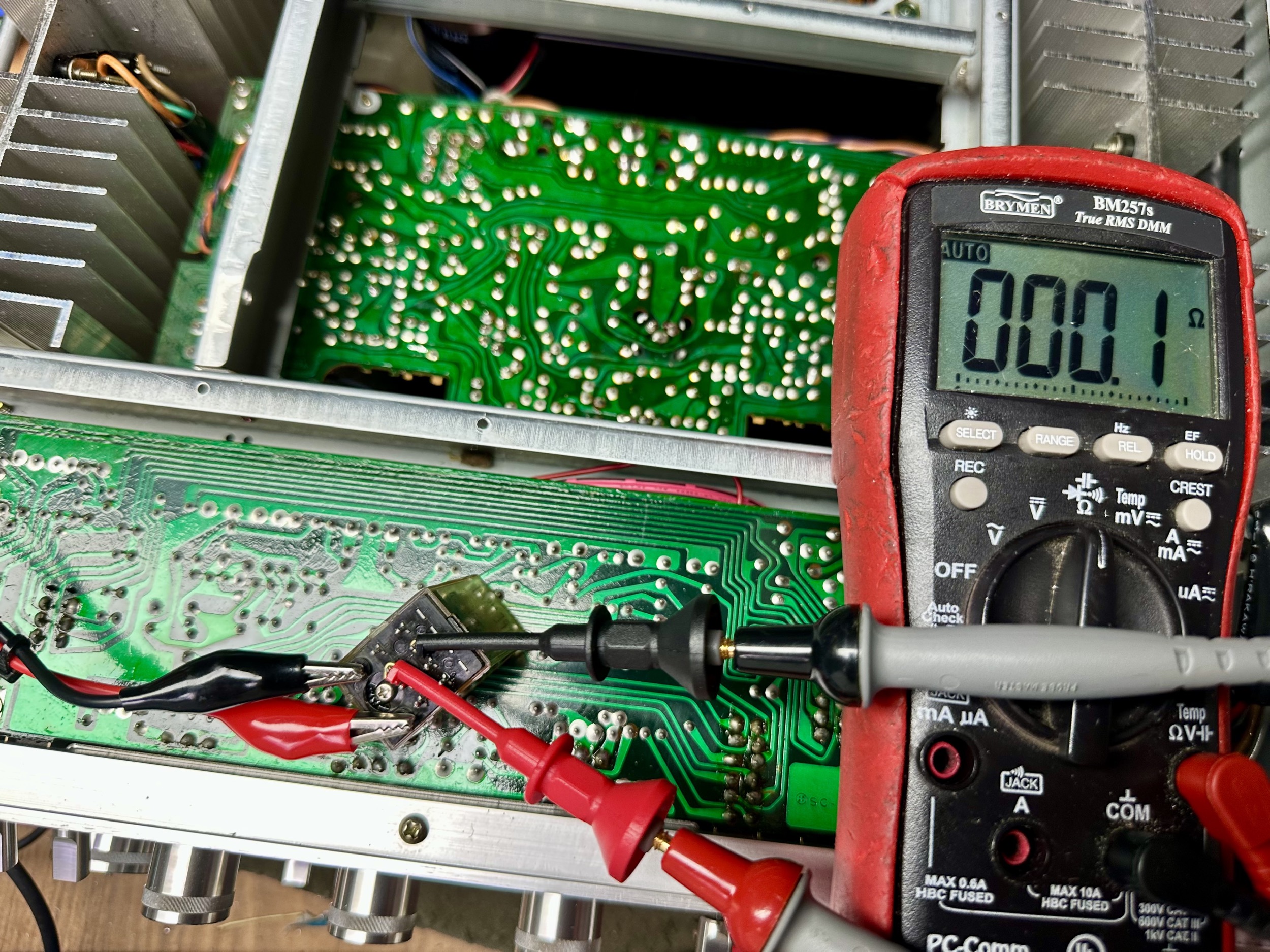Relais van Akai AM-2800