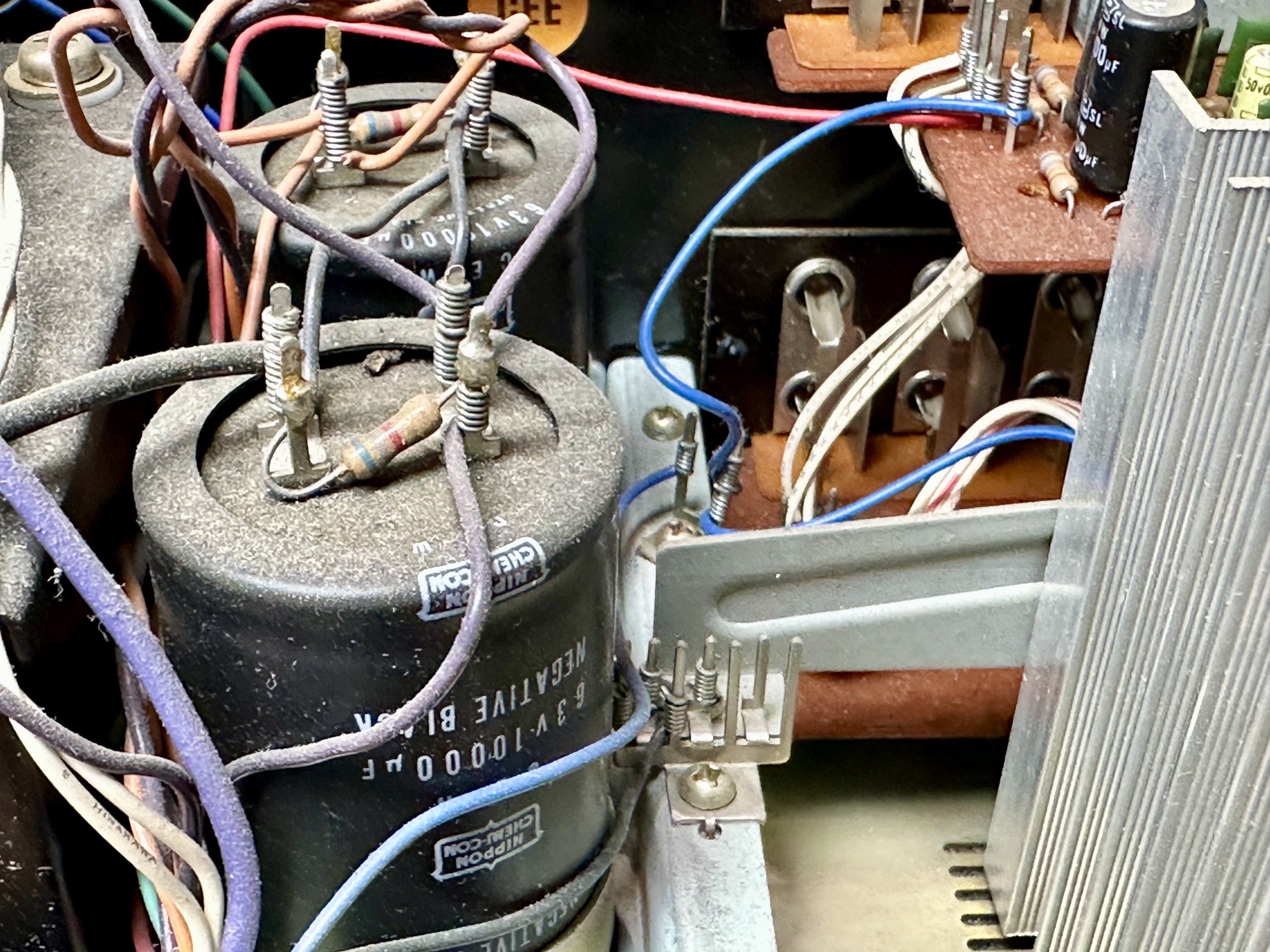 Akai AM 2800 buffer elco's