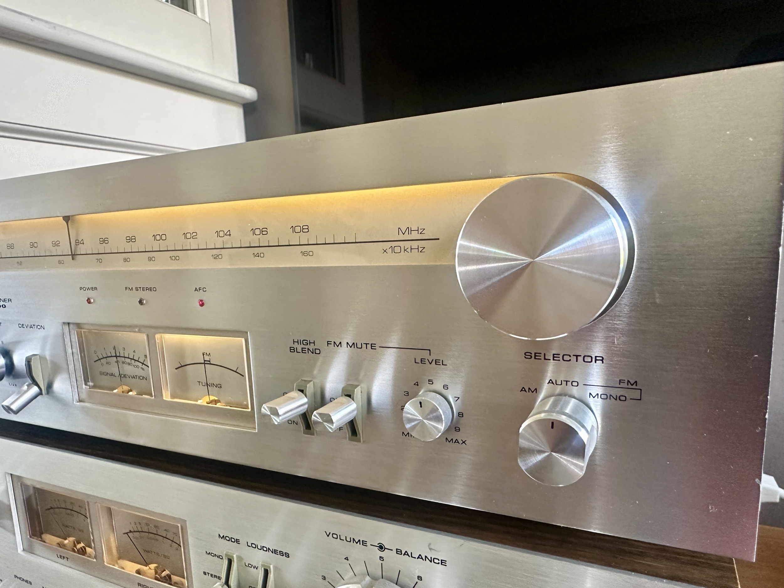 Led verlichting in Akai at-2600 tuner