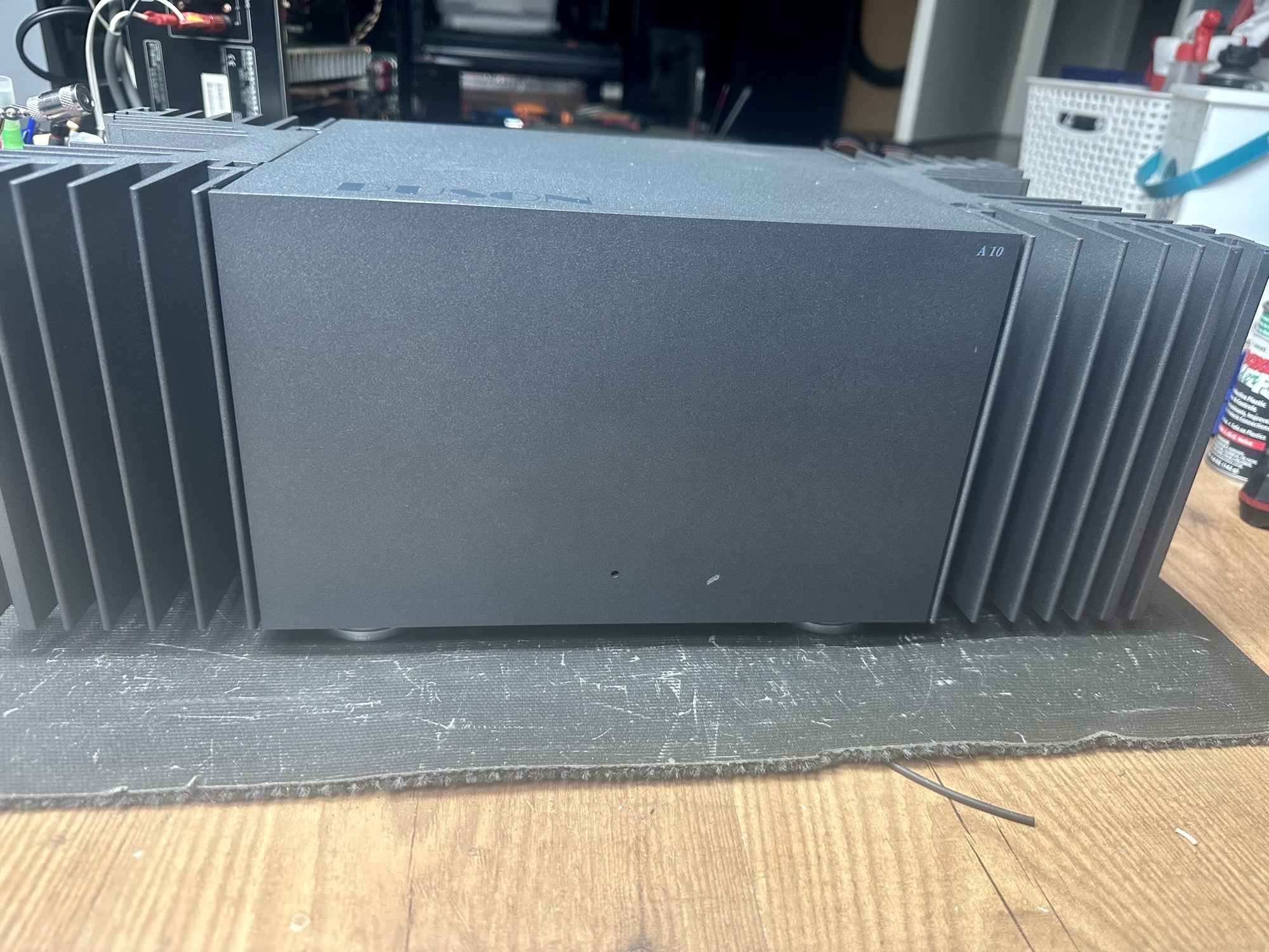Vooraanzicht DUSON A 10 2x 45 watt class A versterker