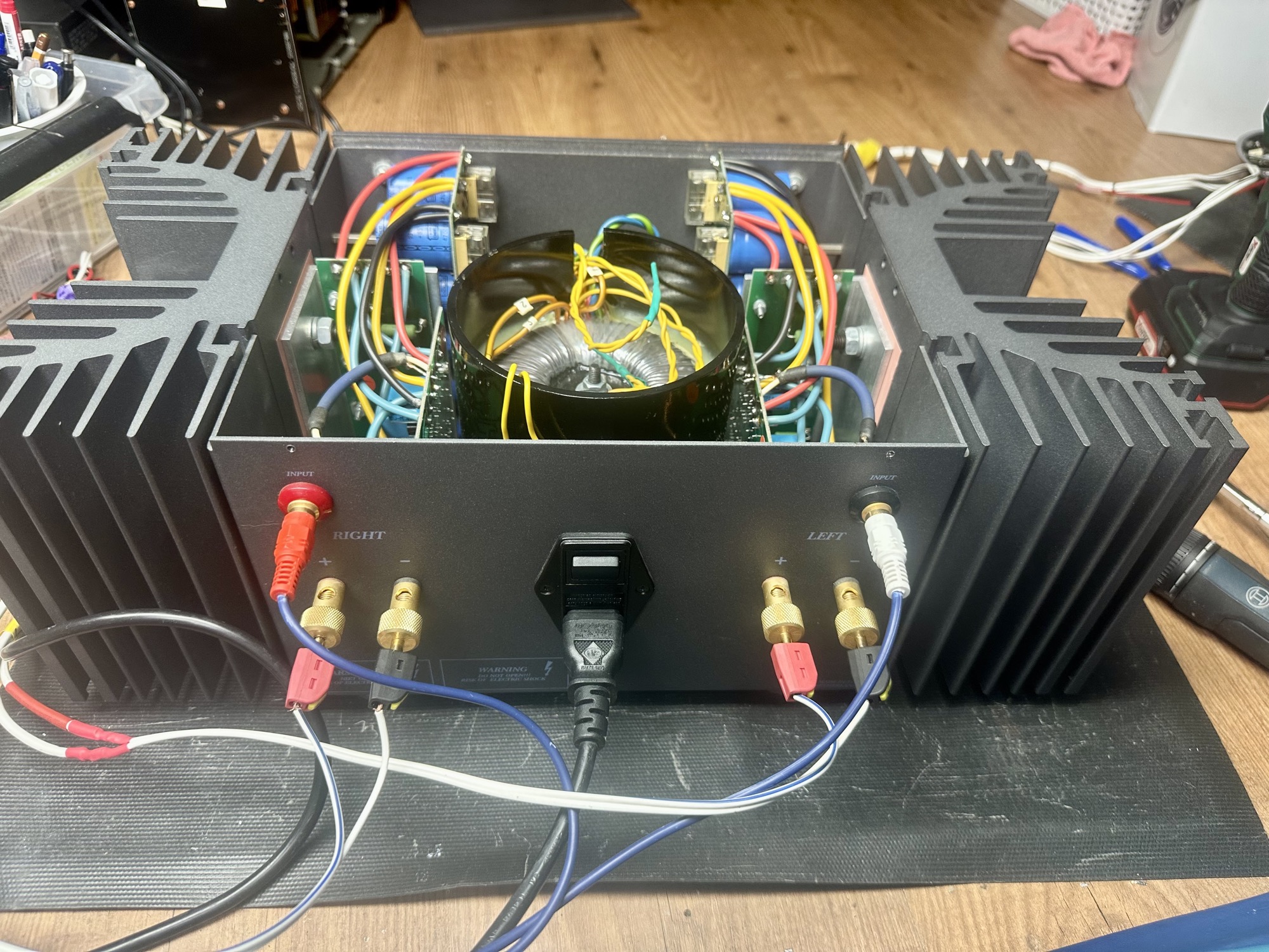 DUSON A 10 2x 45 watt class A versterker met grote transformator