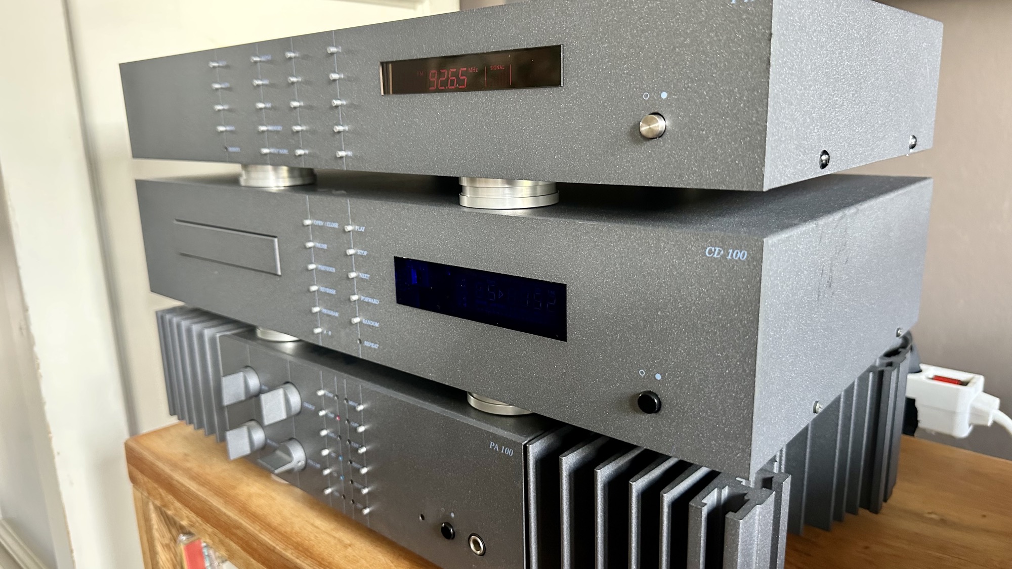 Complete Duson audioset zijaanzicht