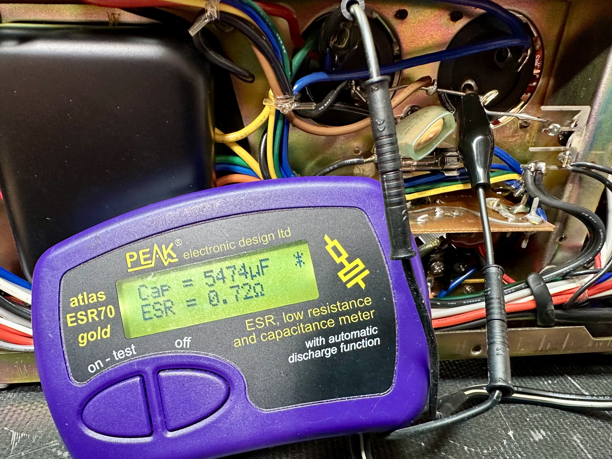 10.000uF bufferelco heeft nog slechts 5474uF capaciteit