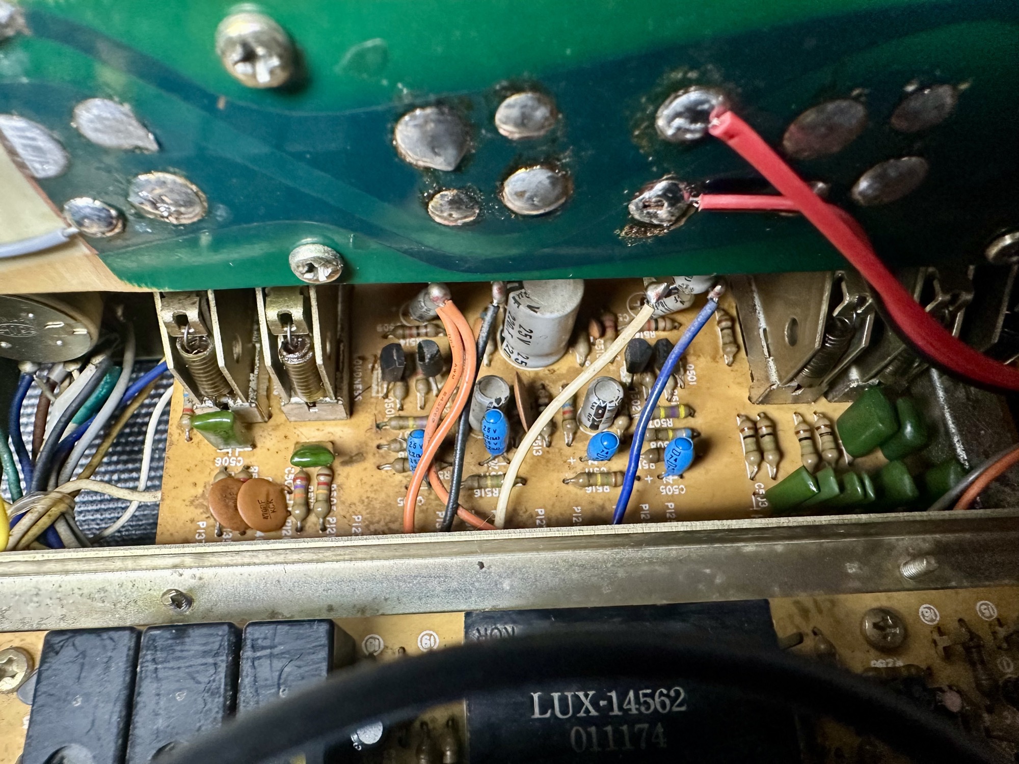 Luxman 800 Receiver oude condensatoren