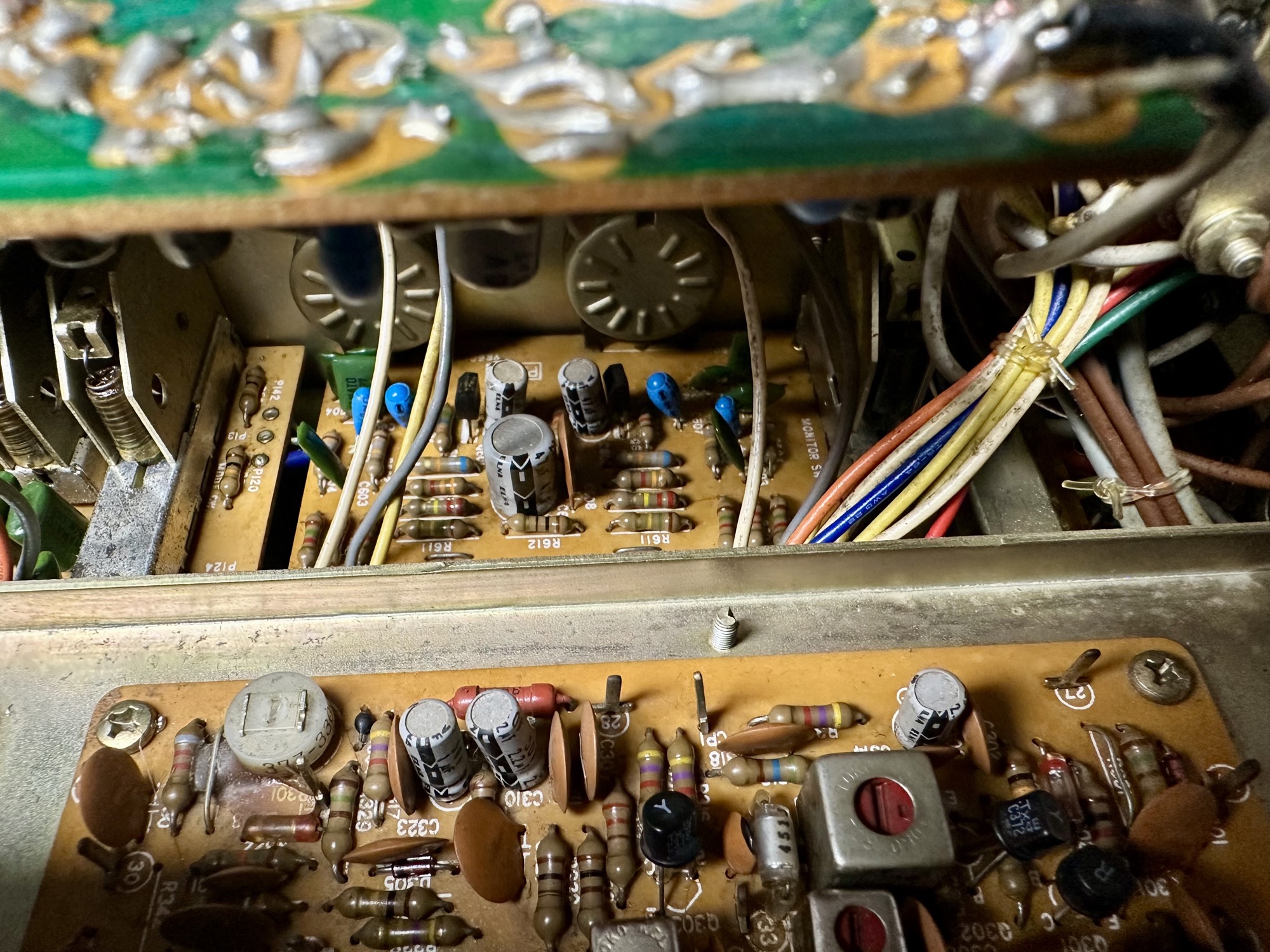 Luxman 800 Receiver oude condensatoren