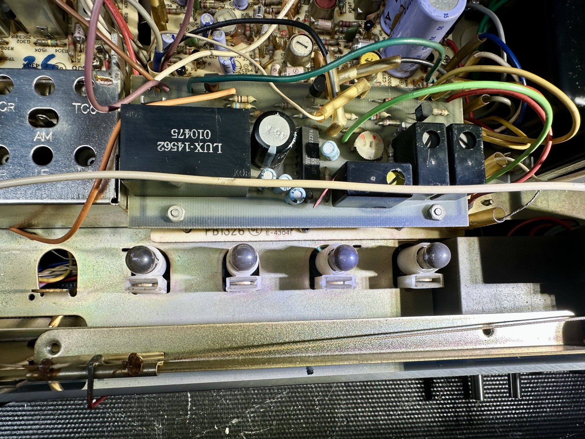 Lampjes defect van Luxman  T 700 Tuner
