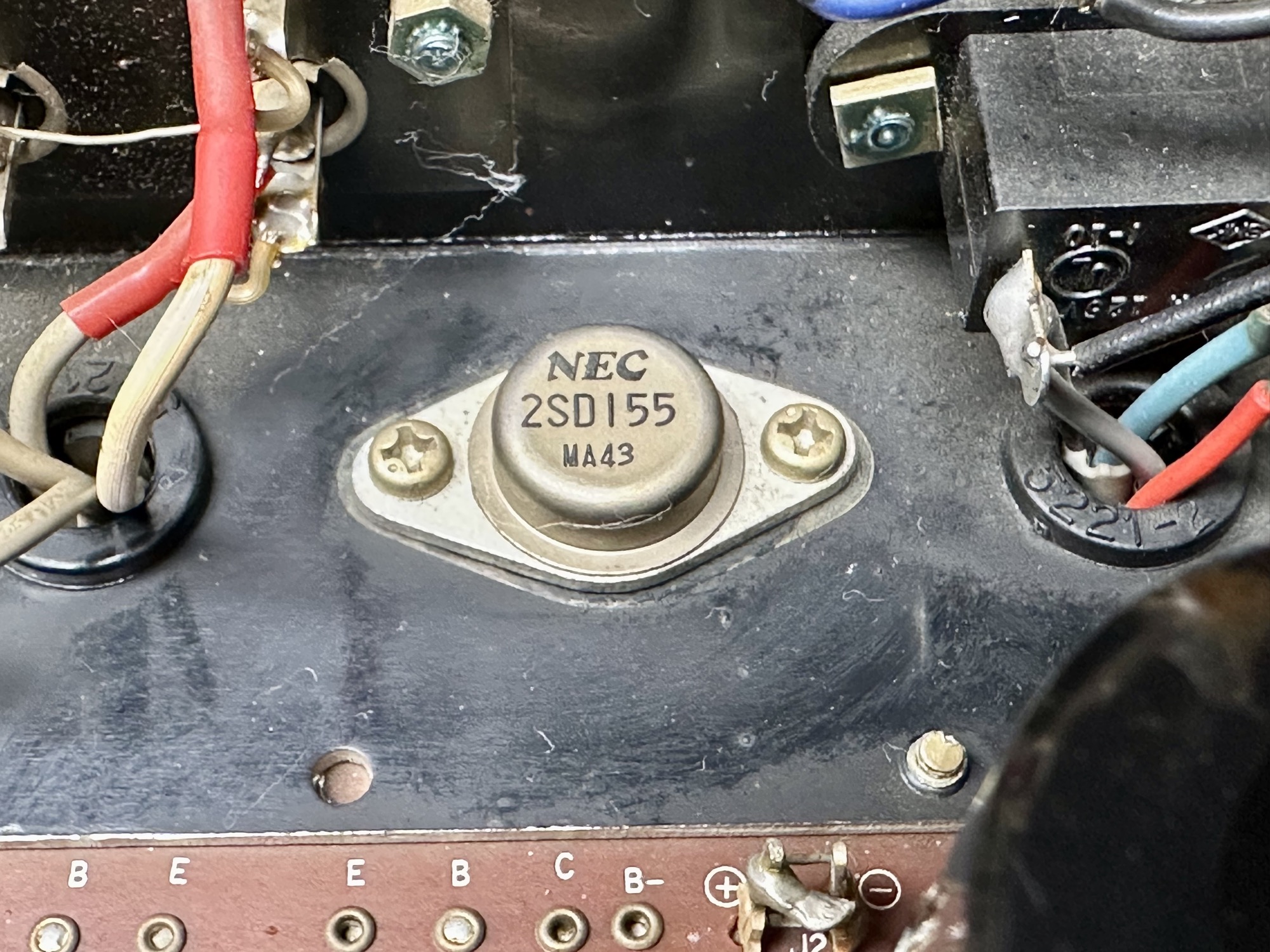 Originele 2SD155 transistor in Luxman 700
