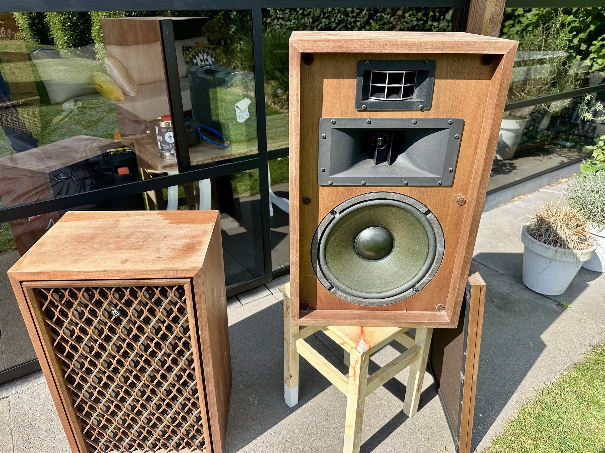 19Kg PIONEER CS-701A speakers