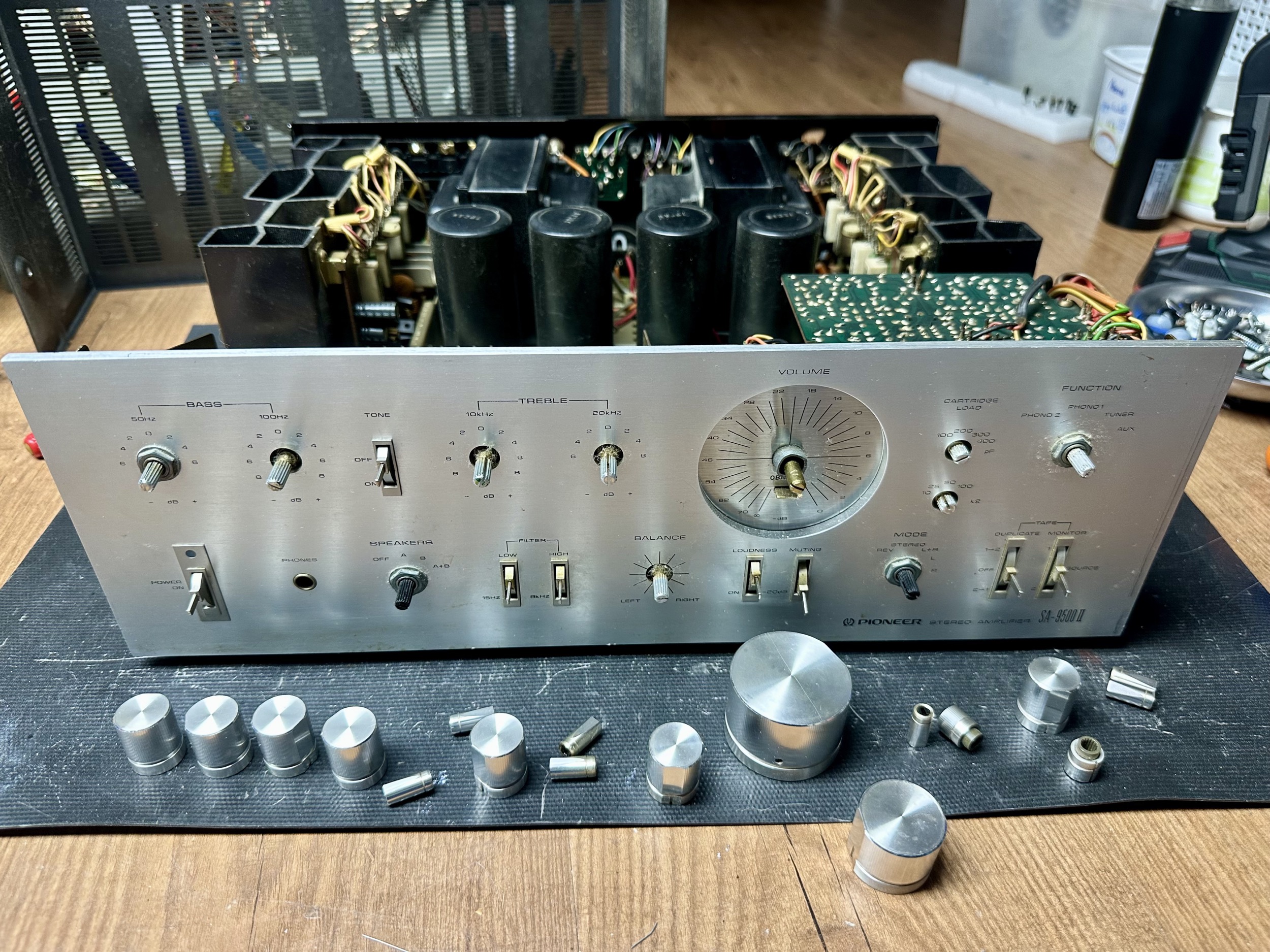 PIONEER SA-9500 II open ter reparatie