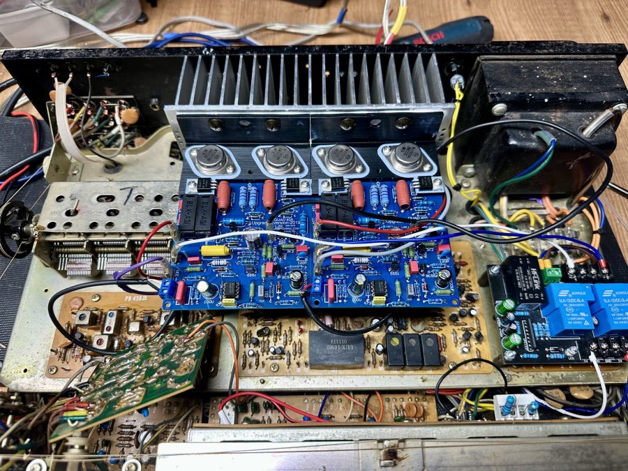Quad 405 printplaten in Luxman 800 receiver