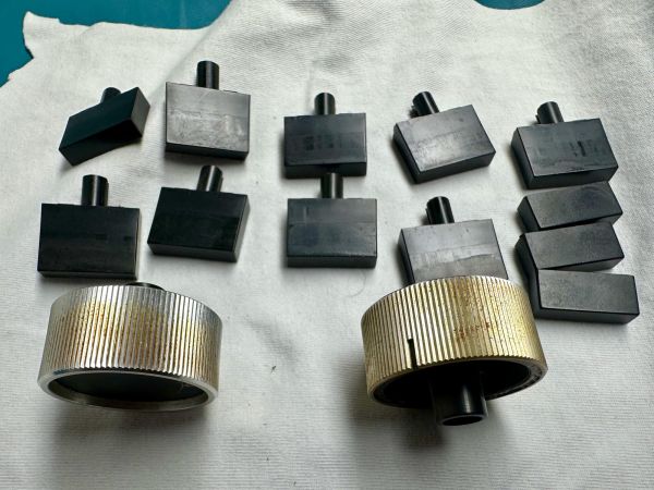 Vieze knoppen van Bose 550