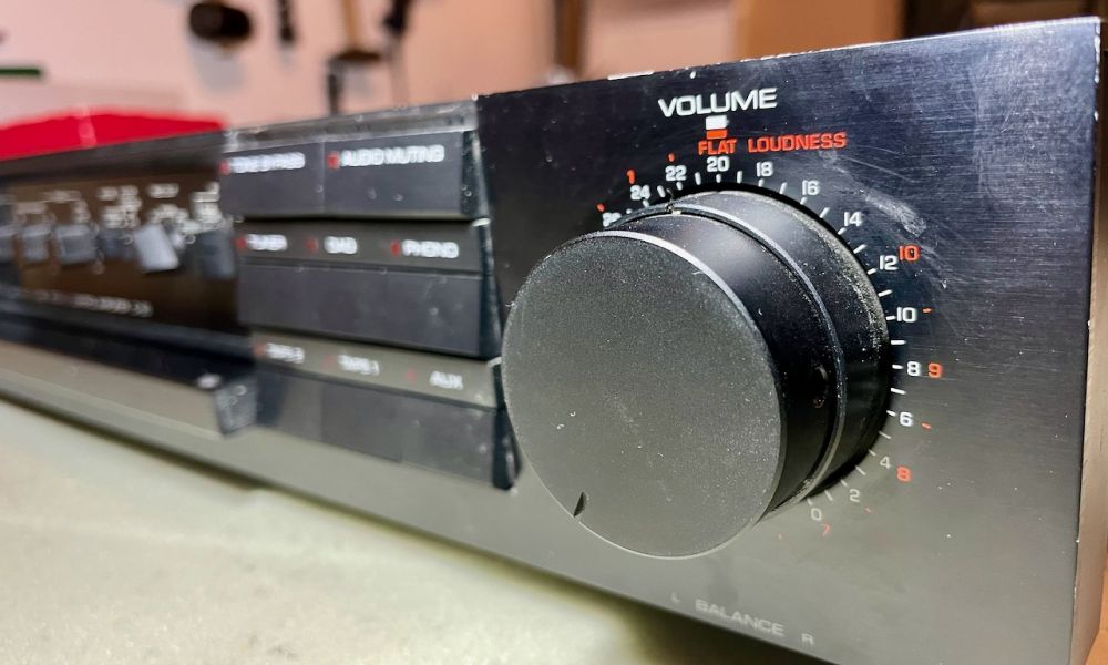 Yamaha C-60 voorversterker