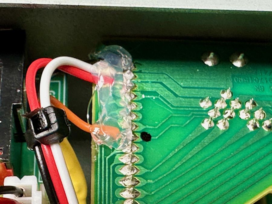 Roland GR-55 aux input installatie