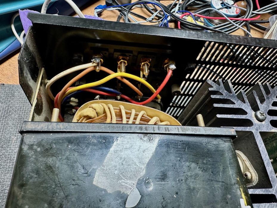 Luidspreker aansluiting nieuw