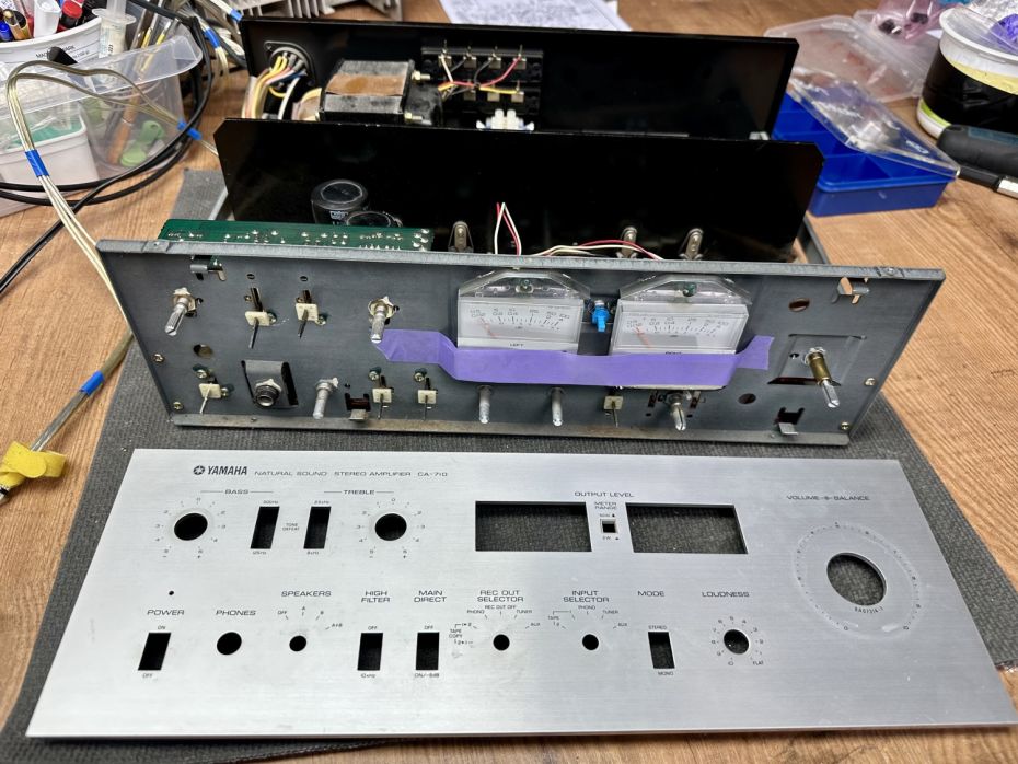 Yamaha CA-710 versterker open