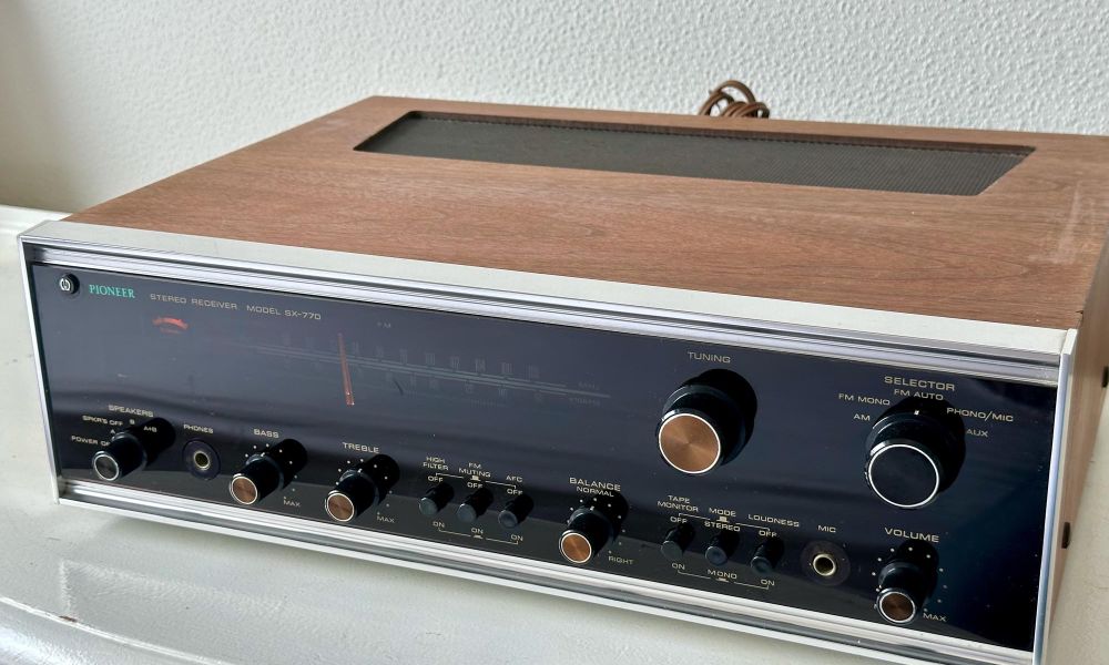 Pioneer SX-770 receiver gerepareerd