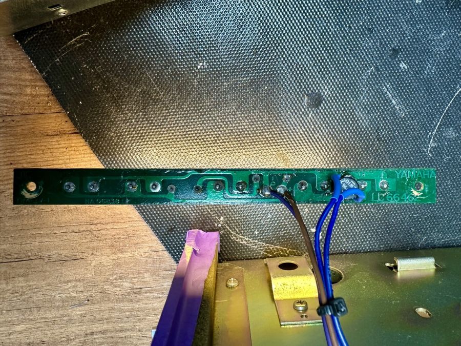 VU verlichting Yamaha CA-1010 versterker 