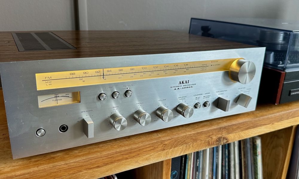 Akai AA-1020L service