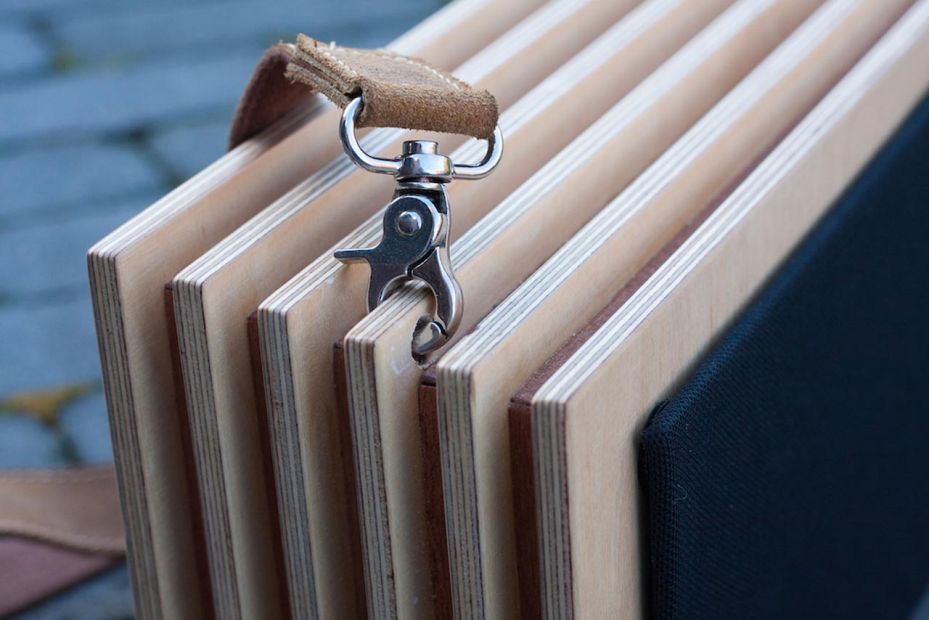 BT speaker hout in lagen