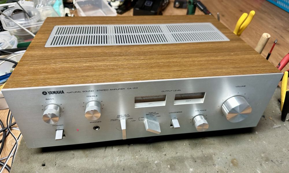 Yamaha CA-410 versterker ter reparatie