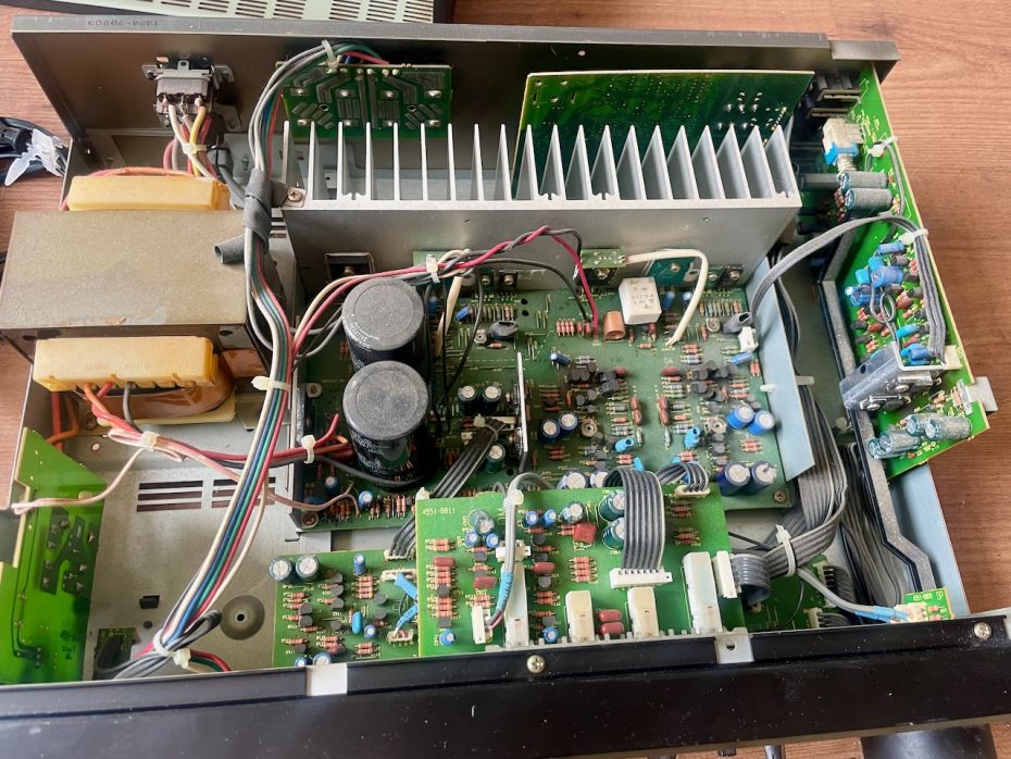 Degelijk opgebouwde Harman-Kardon_HK6500