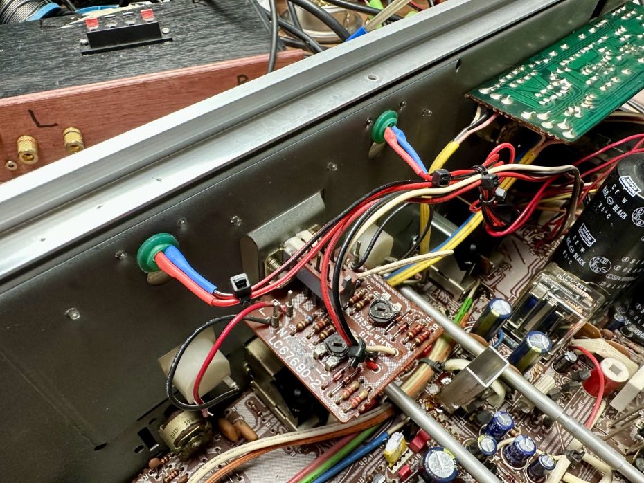 Yamaha CA-710 versterker led verlichting UV meters