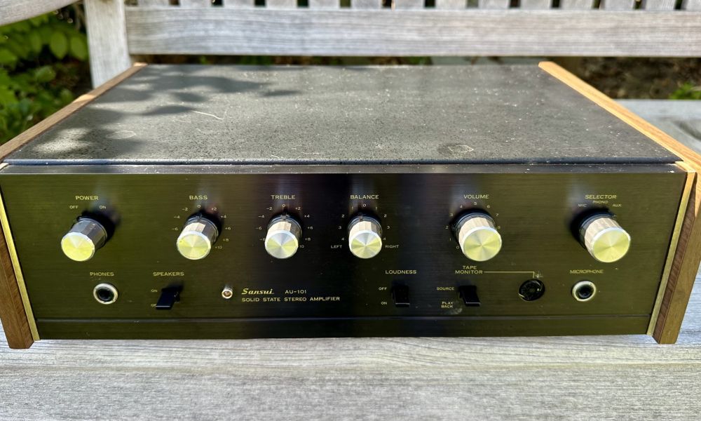 Sansui AU-101 versterker ter reparatie
