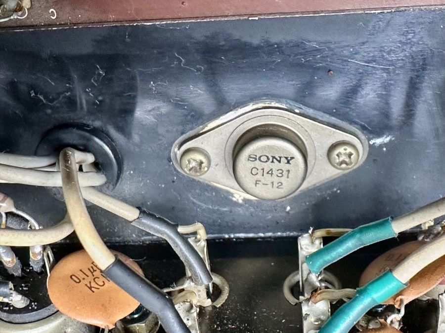 Oude Sony transitoren zijn defect