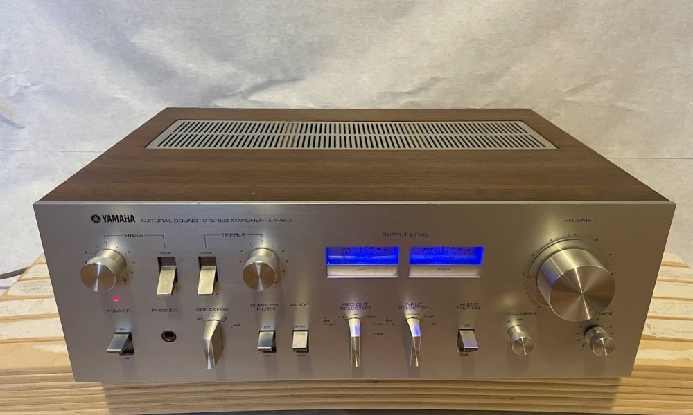 Yamaha CA-610 versterker recap and repair