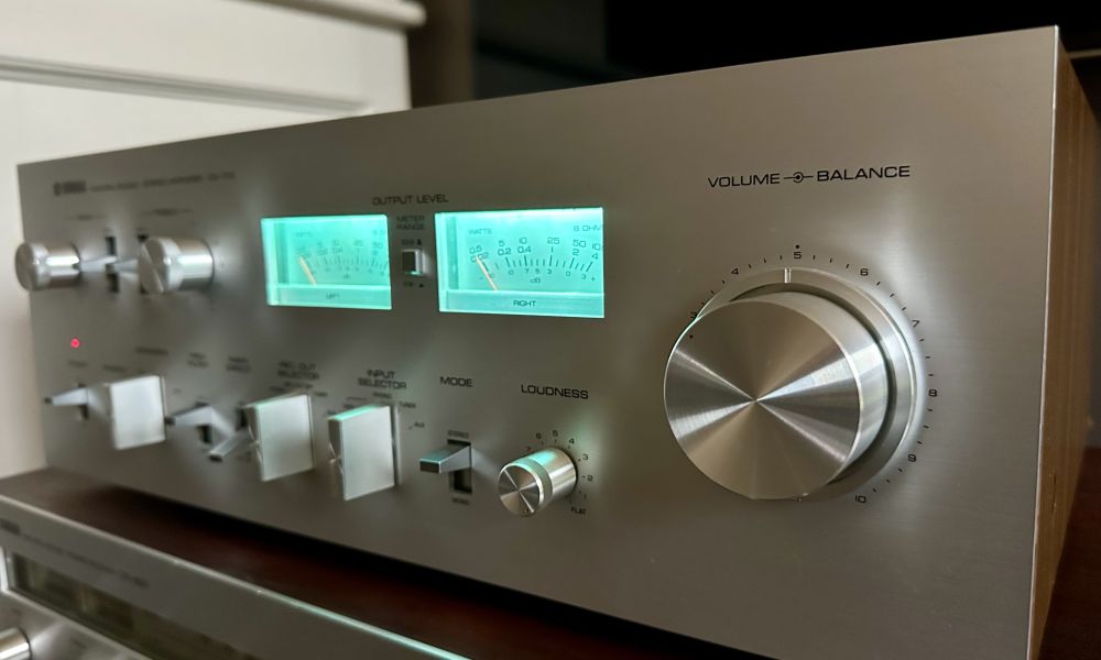 Yamaha CA-710 versterker recap and repair