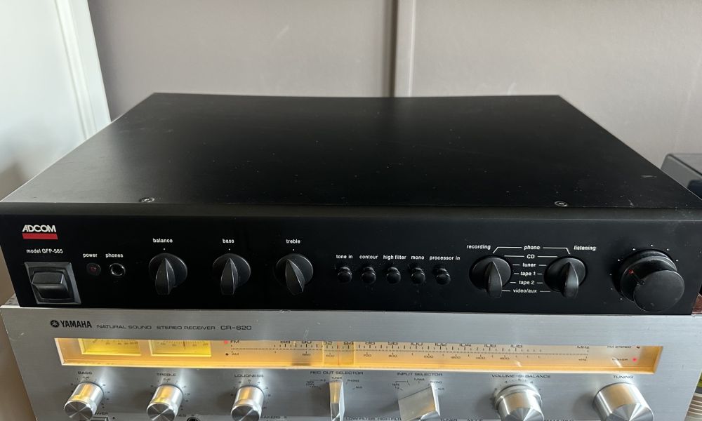 Adcom gfp-565 voorversterker