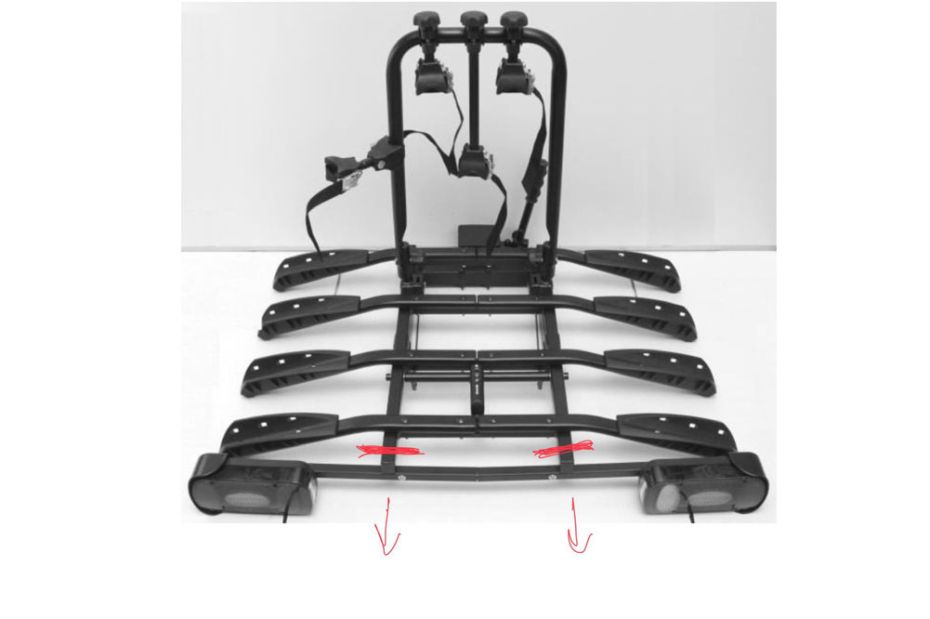 Voorbeeld hoe de bestaande fietsendrager aangepast moet worden voor vervoer van de driewielfiets.