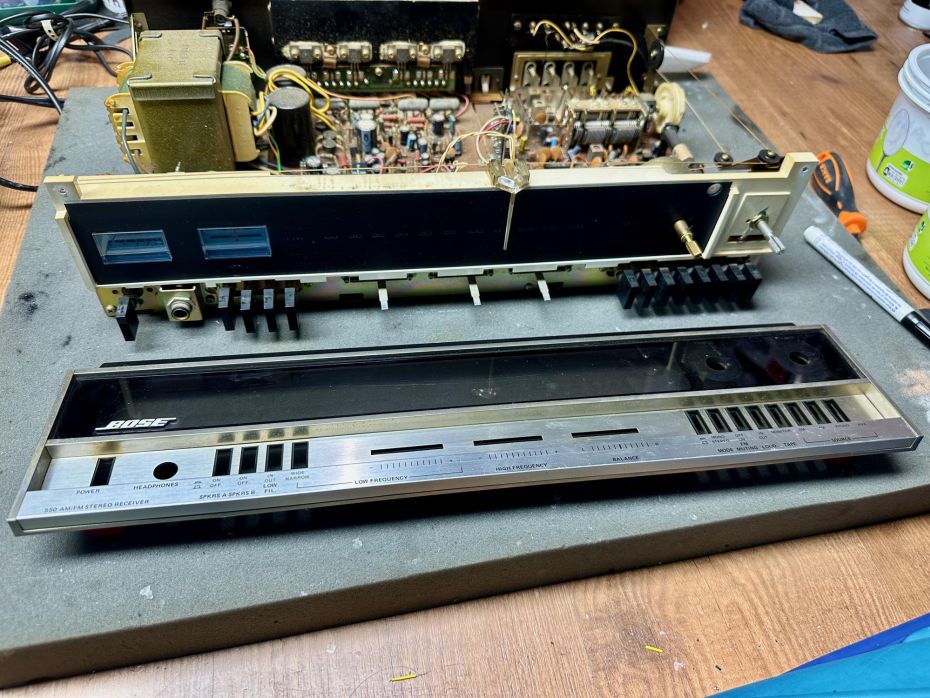 Bose 550 open ter reparatie