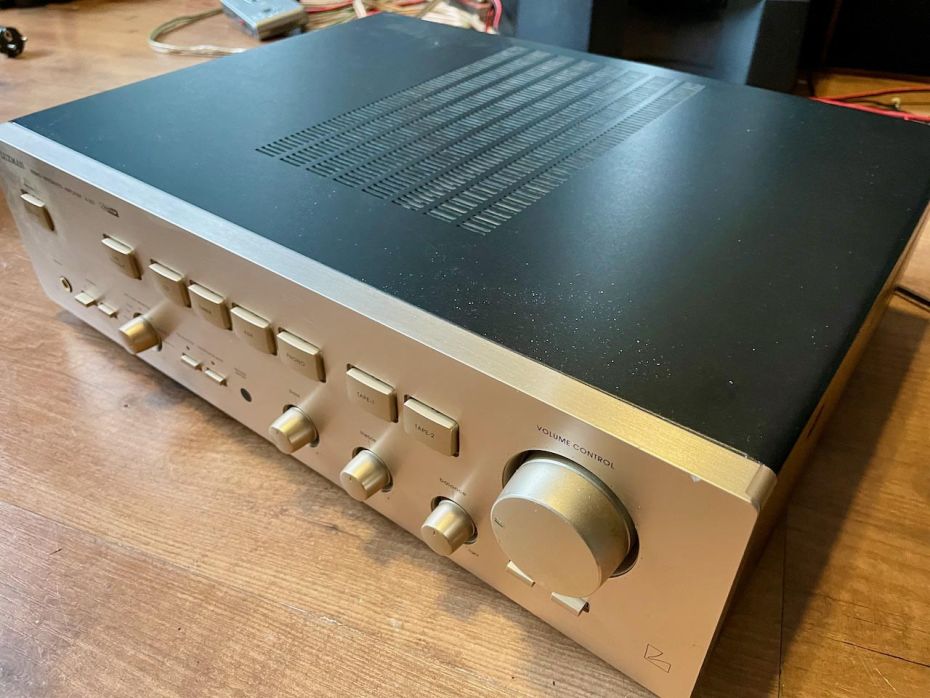 Luxman A-357 reparatie